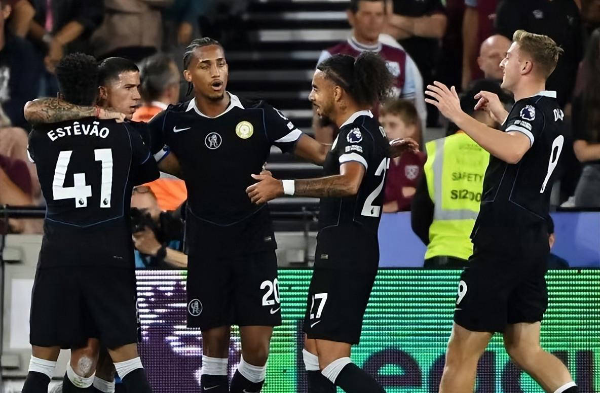 他在巴黎圣 他在巴黎圣