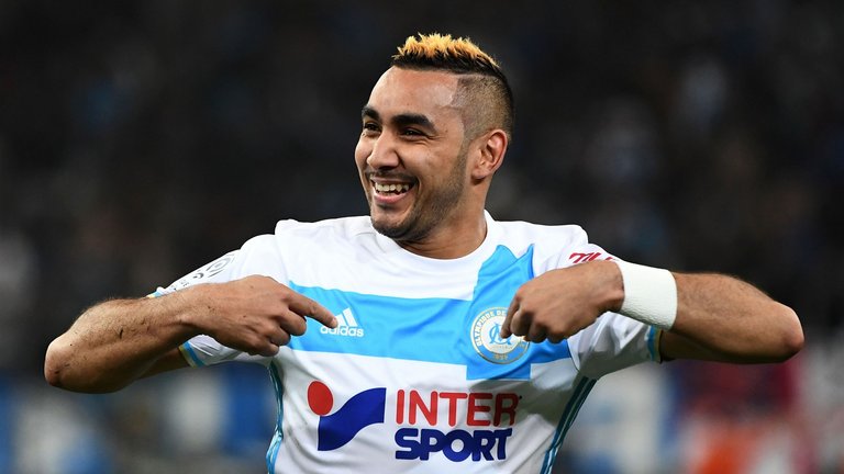 在边路形成 在边路形成