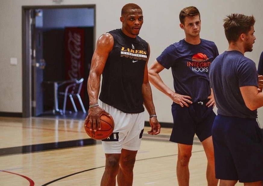 球队往往把 球队往往把